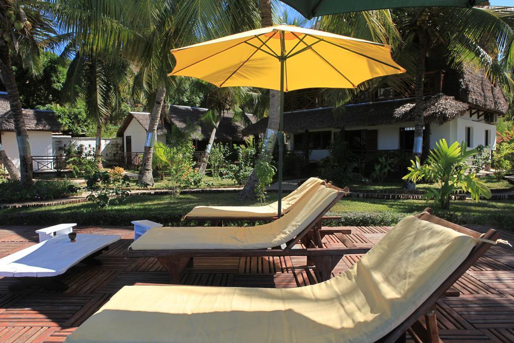 Ambondrona  Ylang Hotel מראה חיצוני תמונה