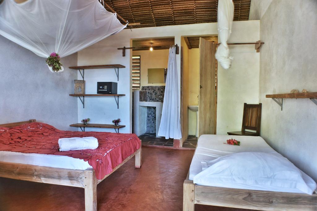 Ambondrona  Ylang Hotel מראה חיצוני תמונה