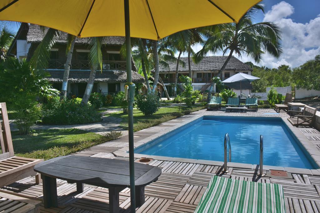 Ambondrona  Ylang Hotel מראה חיצוני תמונה